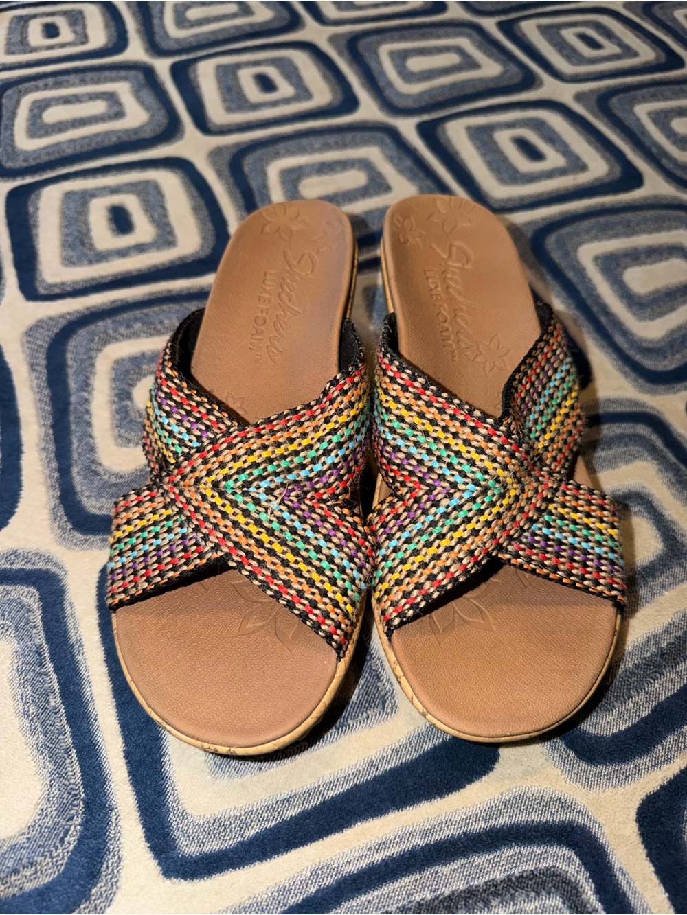 Sketchers Women’s Multicolor Woven Slide Sandals size 7